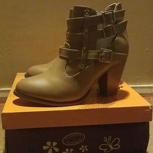 Womens buckle strap block heel ankle booties